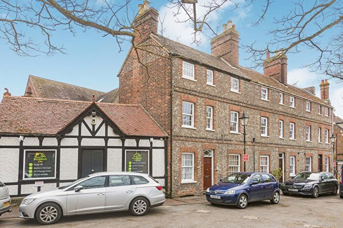 2 Bedroom Flat For Sale In Old Station Yard, Abingdon, OX14