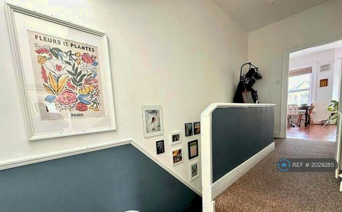 2 Bedroom Flat To Rent In St Asaph, London, SE4