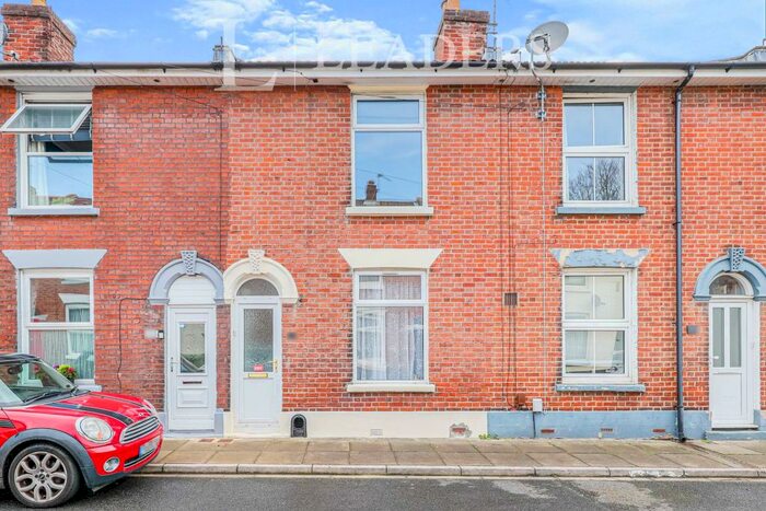 3 Bedroom Terraced House To Rent In Olinda Street, Fratton, PO1