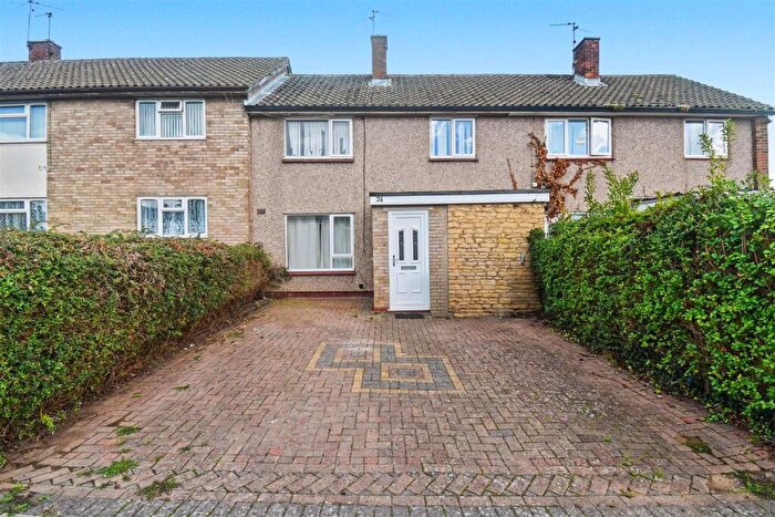 3 Bedroom Terraced House To Rent In Mantlefield Road, Corby, NN18