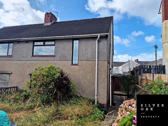 3 Bedroom Semi-Detached House To Rent In Brynhyfryd, Llanelli, Carmarthenshire, SA15