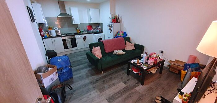 1 Bedroom Flat To Rent In Richard Street, Cathays, Cardiff, CF24