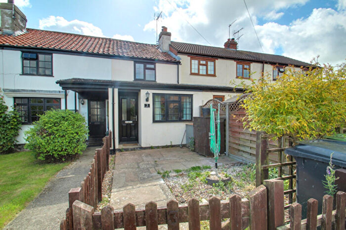 2 Bedroom Cottage For Sale In Staithe Road, Beccles, NR34