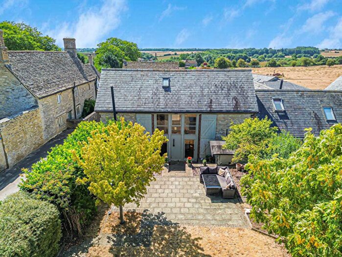 5 Bedroom Barn Conversion For Sale In The Old Barn, The Courtyard, Leafield Road, Crawley, OX29