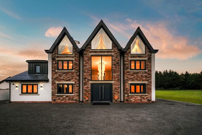 6 Bedroom Detached House For Sale In Heaton Dene, Chorley Road, Westhoughton, Bolton, BL5