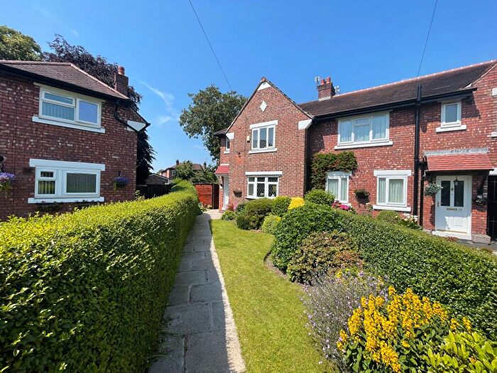 3 Bedroom End Of Terrace House For Sale In Bucklow Drive, Manchester, M22