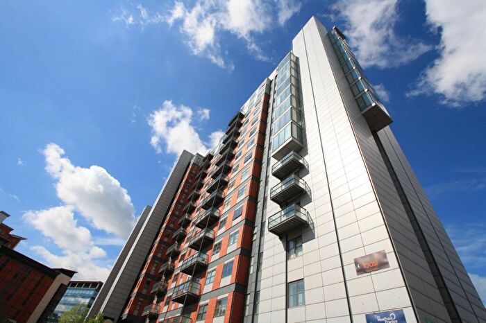 2 Bedroom Flat To Rent In West Point, Wellington Street, Leeds, West Yorkshire, LS1