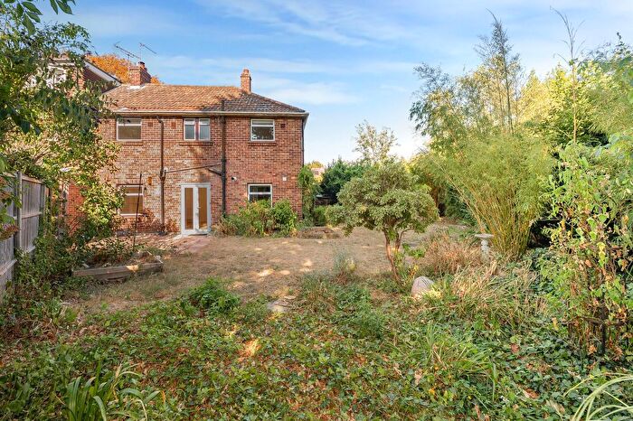 4 Bedroom Terraced House For Sale In Meadlands Drive, Richmond, TW10