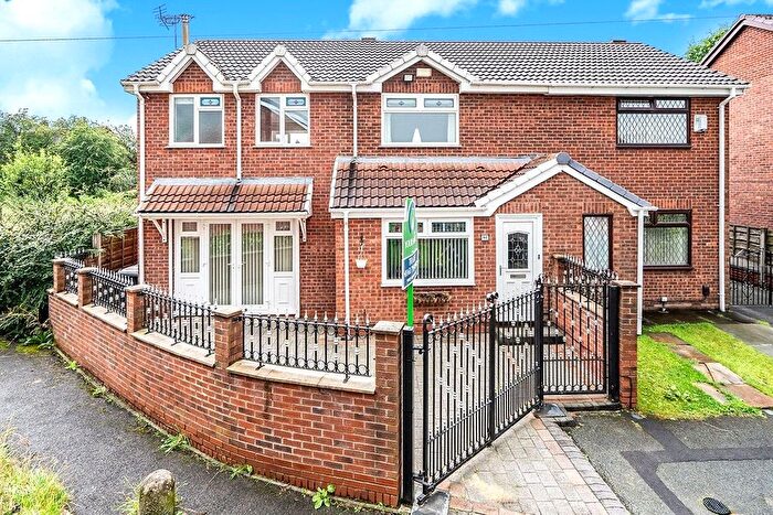 3 Bedroom Semi-Detached House For Sale In Ellerby Avenue, Clifton, Swinton, Manchester, M27