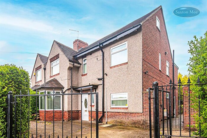 5 Bedroom Semi-Detached House For Sale In Herries Avenue, Sheffield, S5