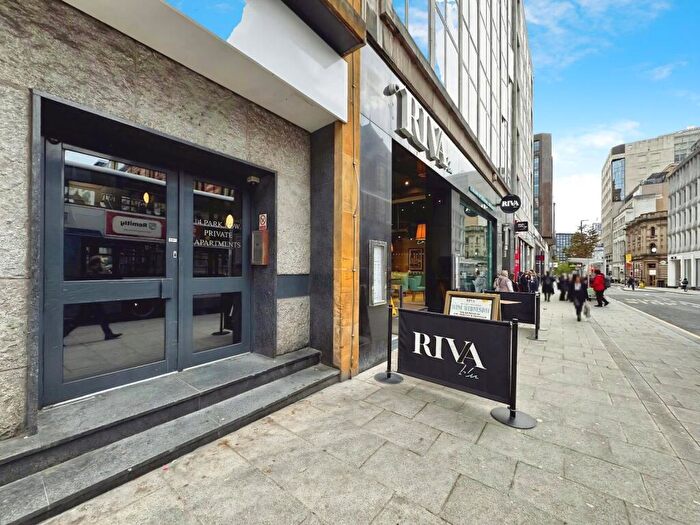 2 Bedroom Flat To Rent In Park Row, Leeds, West Yorkshire, LS1