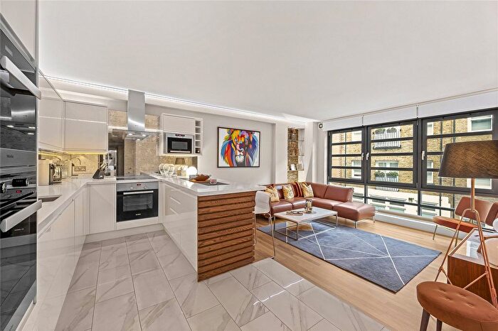 2 Bedroom Flat For Sale In North Mews, Bloomsbury, London, WC1N