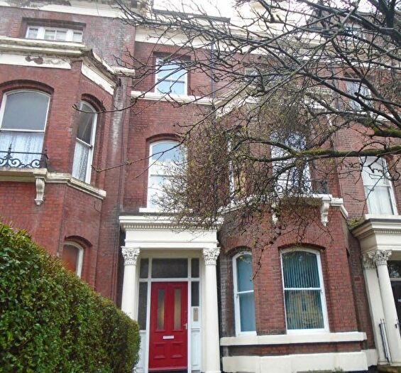 2 Bedroom Flat To Rent In Princes Road, Liverpool, Merseyside, L8