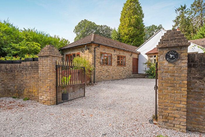 2 Bedroom Semi-detached Bungalow To Rent In Westwood Road, Windlesham, GU20