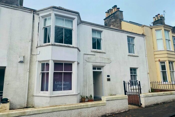 2 Bedroom Flat To Rent In Hope Street, Lanark ML11