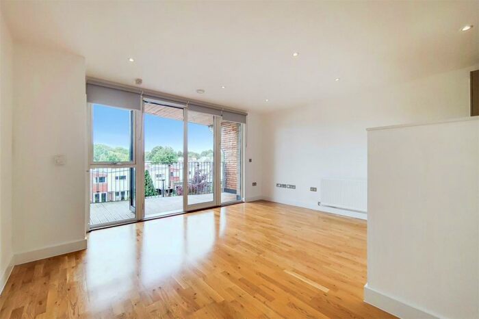 2 Bedroom Apartment To Rent In Bristol Avenue, London, NW9