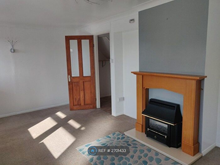 2 Bedroom Terraced House To Rent In Bettsland, West Cross, Swansea, SA3