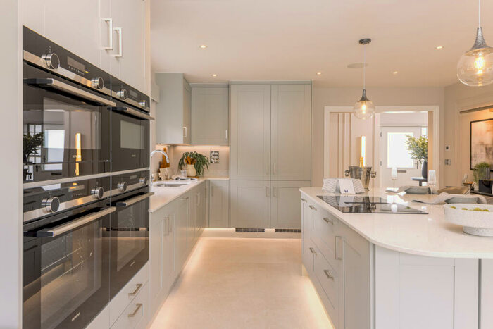 5 Bedroom Detached House For Sale In Risborough Road, Little Kimble, Aylesbury, HP17