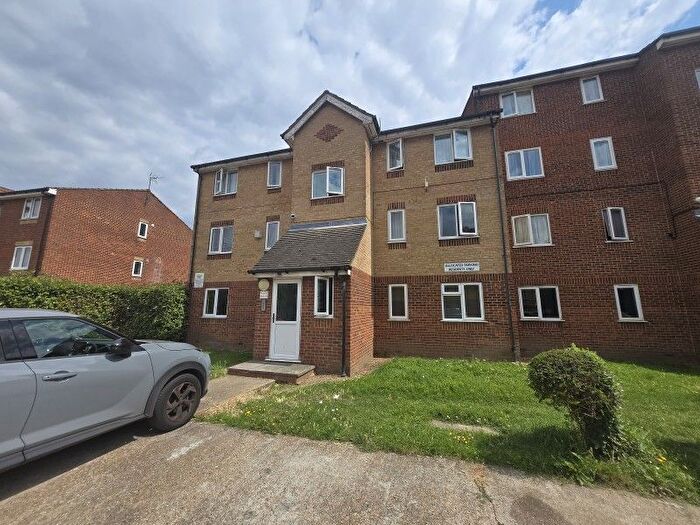 1 Bedroom Flat To Rent In Wigston Close, Edmonton, N18
