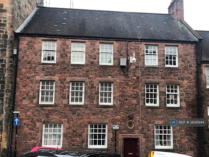 3 Bedroom Flat To Rent In Bow Street, Stirling, FK8