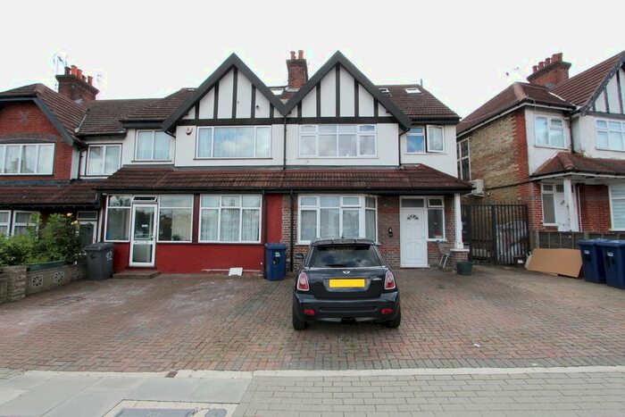 1 Bedroom Flat To Rent In Bell Lane, London, NW4