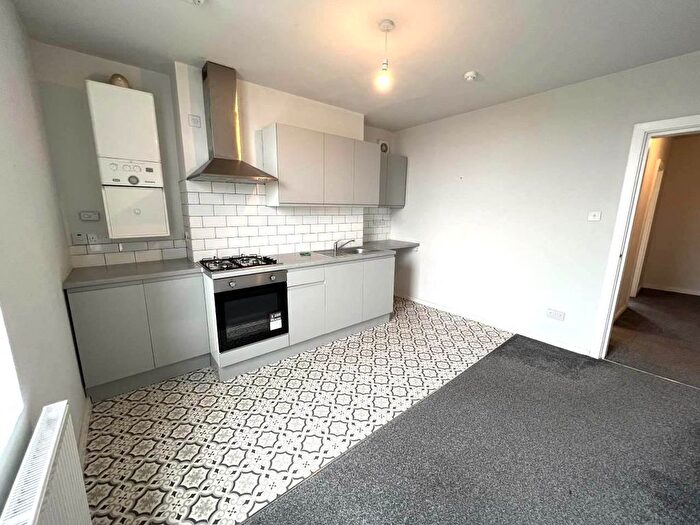 2 Bedroom Flat To Rent In Sheffield Road, Barnsley, S70