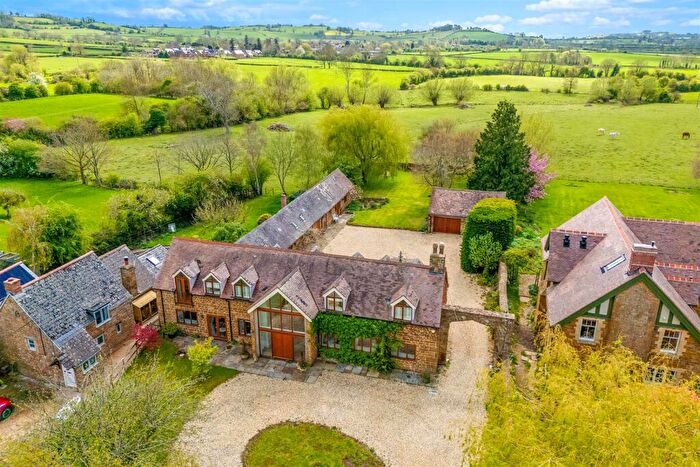 5 Bedroom Barn Conversion For Sale In Lower Tysoe, Warwick, CV35
