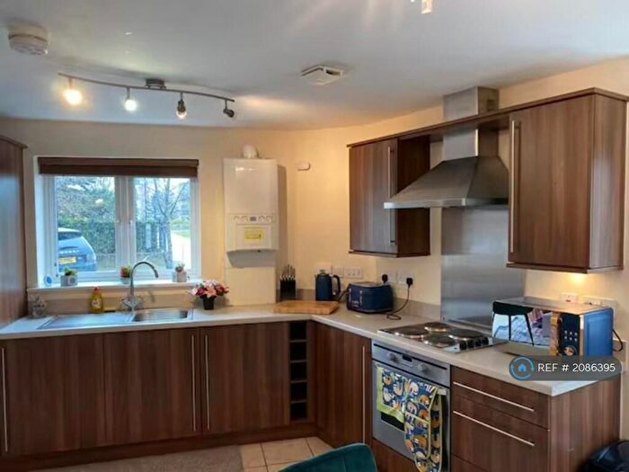 2 Bedroom Flat To Rent In Circus Drive, Cambridge, CB4