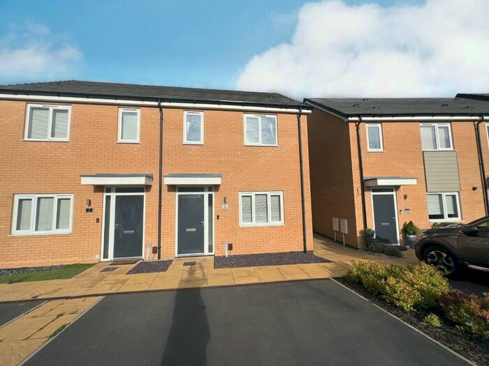 2 Bedroom Semi-Detached House To Rent In Swanwick Way, Clay Cross, Chesterfield, S45