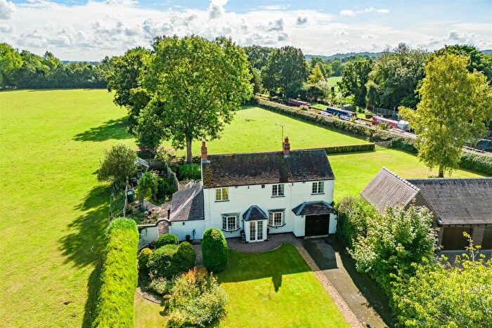 3 Bedroom Cottage For Sale In Spon Lane, Grendon, CV9