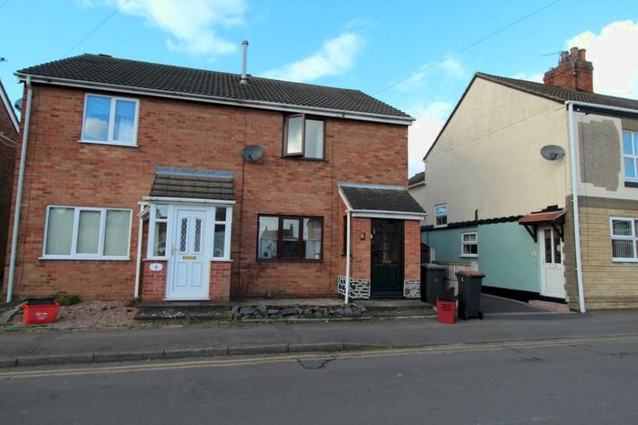 2 Bedroom Semi-Detached House To Rent In Fairfield Road, Hugglescote, Coalville LE67