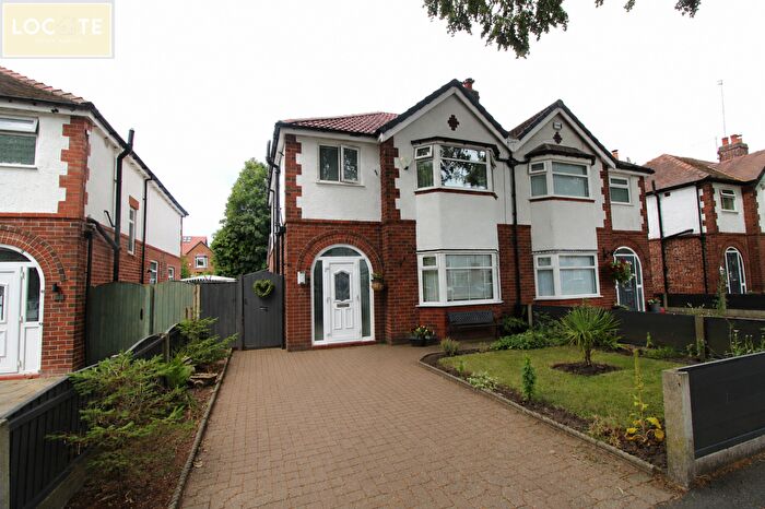 3 Bedroom Semi-Detached House For Sale In Westmorland Road, Urmston, M41