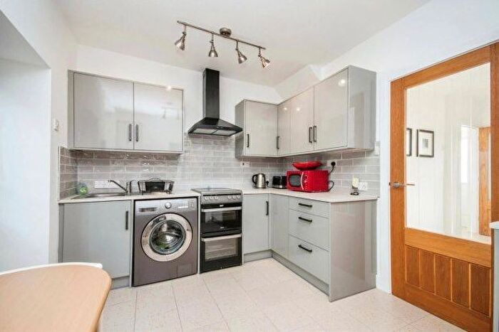 2 Bedroom Property To Rent In Heol Bancyroffis, Llanelli, SA15