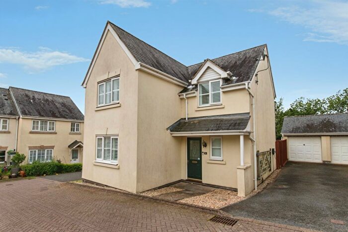 4 Bedroom Detached House For Sale In Cornlands, Sampford Peverell, Tiverton, EX16