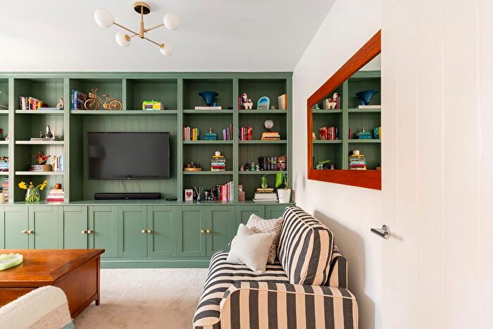 4 Bedroom Detached House For Sale In Ridings Wood Way, Barrow Gurney, BS48