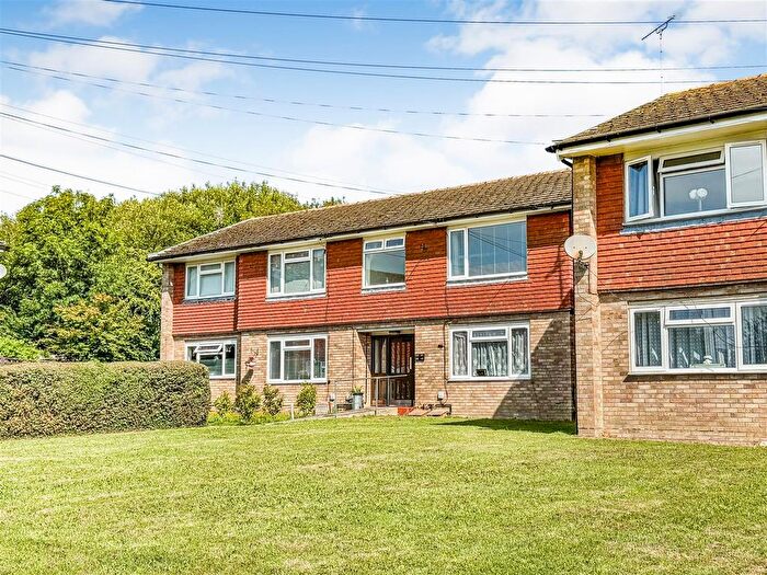 2 Bedroom Flat For Sale In Park Lane, Kemsing, TN15