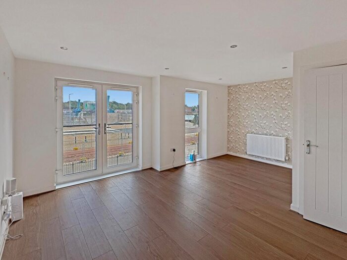 3 Bedroom Terraced House To Rent In Washington Close, Ipswich, IP2