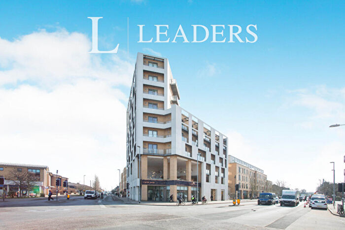 3 Bedroom Flat To Rent In Marque House, CB1