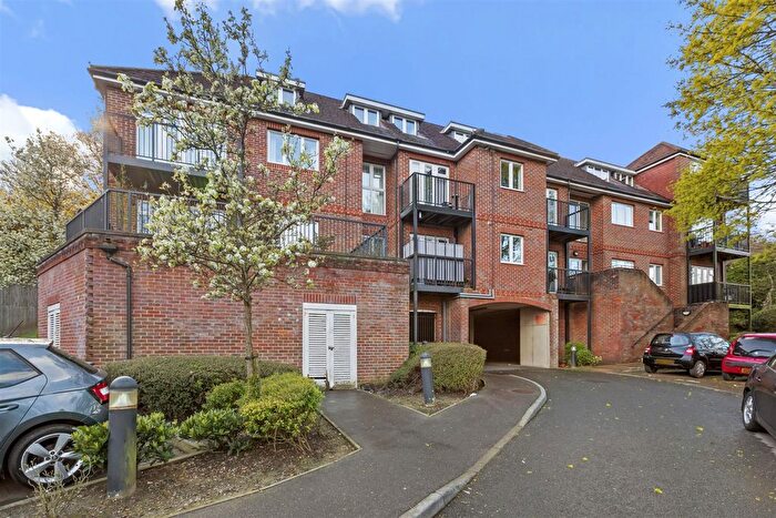2 Bedroom Flat For Sale In St. Marks Close, High Wycombe, HP13