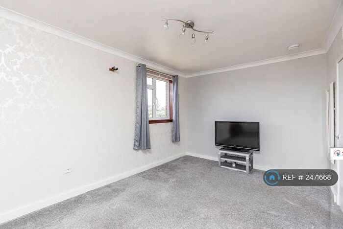 1 Bedroom Flat To Rent In Dee Gardens, Dundee, DD2
