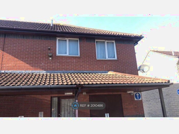 2 Bedroom Flat To Rent In Ebdon Road, Weston-Super-Mare, BS22