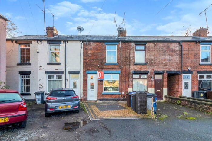 3 Bedroom Terraced House To Rent In Holme Close, Sheffield, South Yorkshire, S6