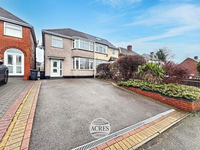 3 Bedroom Semi Detached House For Sale In Beeches Road, Great Barr, Birmingham, B42