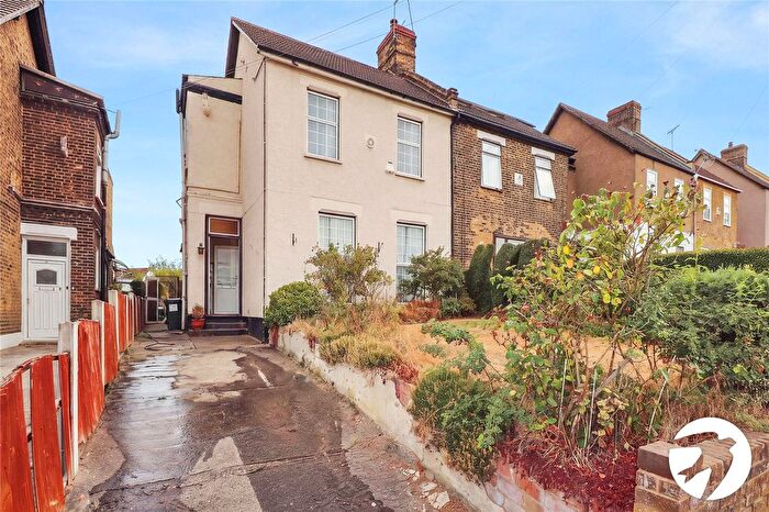 3 Bedroom Semi Detached House For Sale In St. Augustines Road, Belvedere, DA17