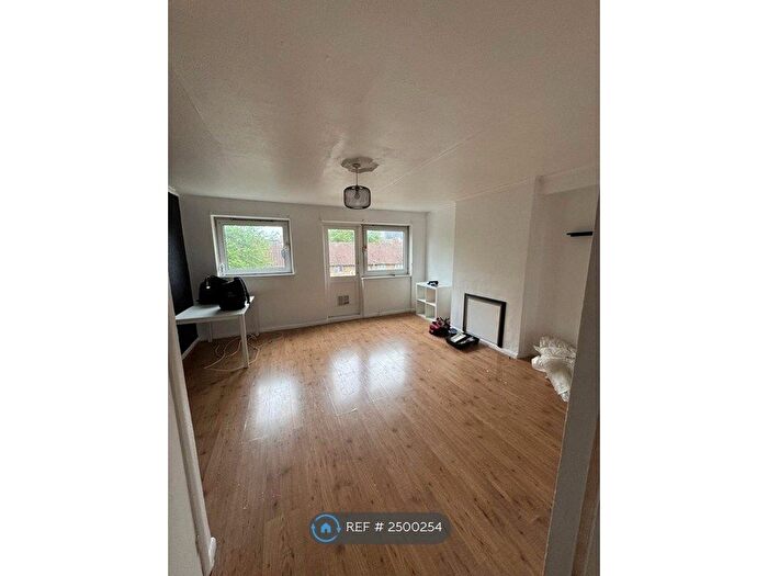 4 Bedroom Maisonette To Rent In Alma Street, London, E15