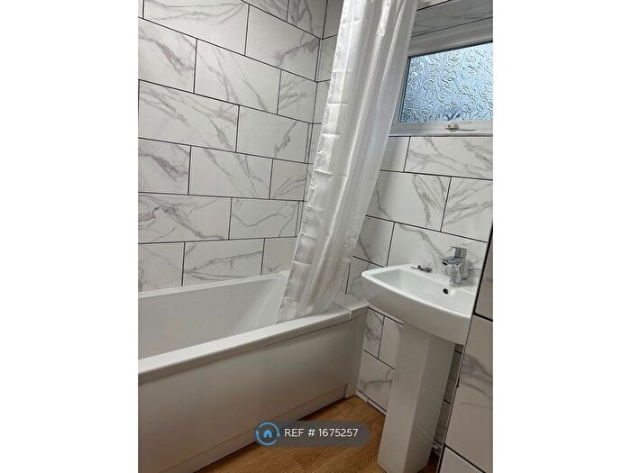 4 Bedroom Terraced House To Rent In Buckingham Street, Wolverton, Milton Keynes, MK12