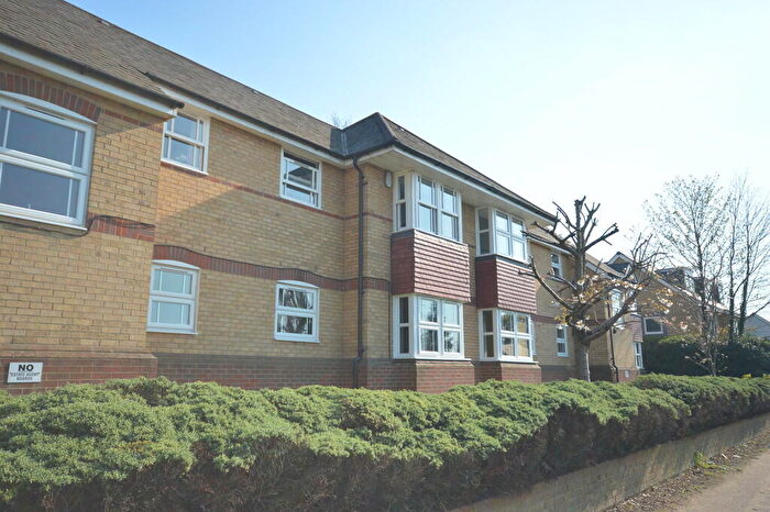 2 Bedroom Apartment To Rent In Nags Head Close, Hertford, SG13
