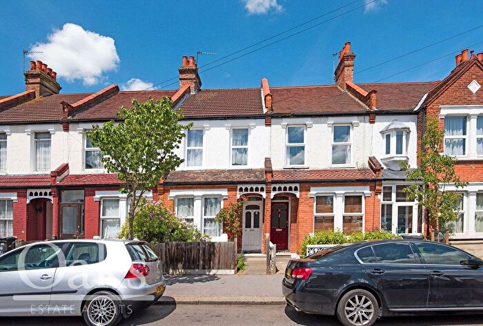 3 Bedroom Terraced House For Sale In Tylecroft Road, Norbury, SW16