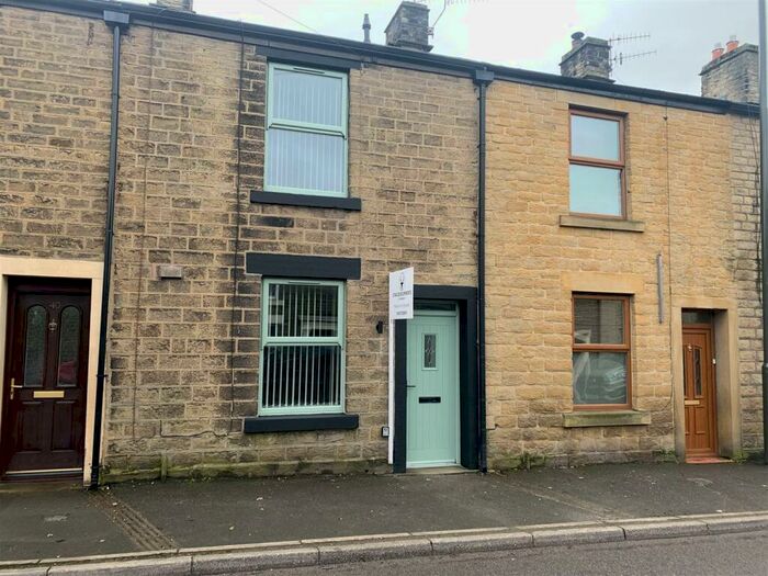 2 Bedroom Terraced House To Rent In Sheffield Road, Glossop, SK13