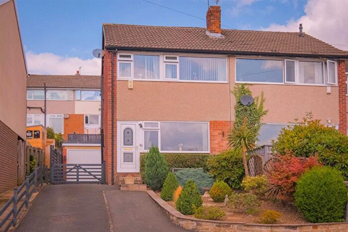 3 Bedroom Town House For Sale In Hough, Northowram, Halifax, HX3